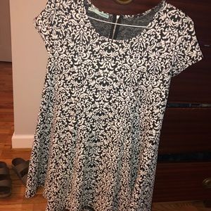 A black and white pattern dress